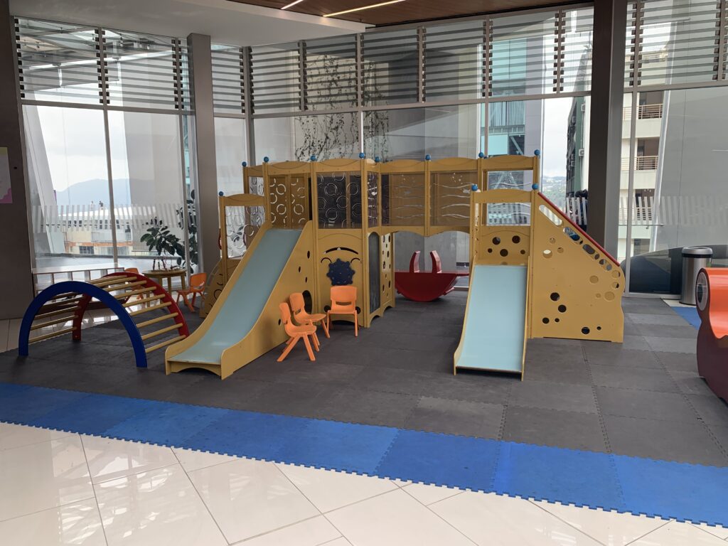 3rd floor play area