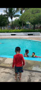Laguna de Apastepeque with kids
