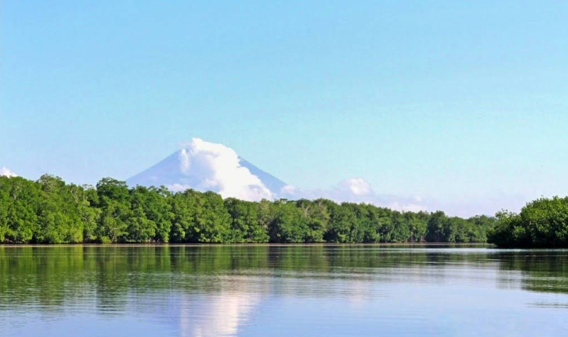 east coast beaches in el salvador
