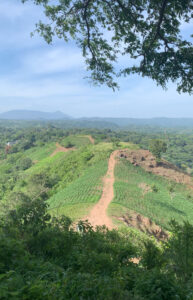 Trail to Peñón de Comasagua