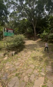 Child starting the Sendero Extremo trail at FURESA El Salvador